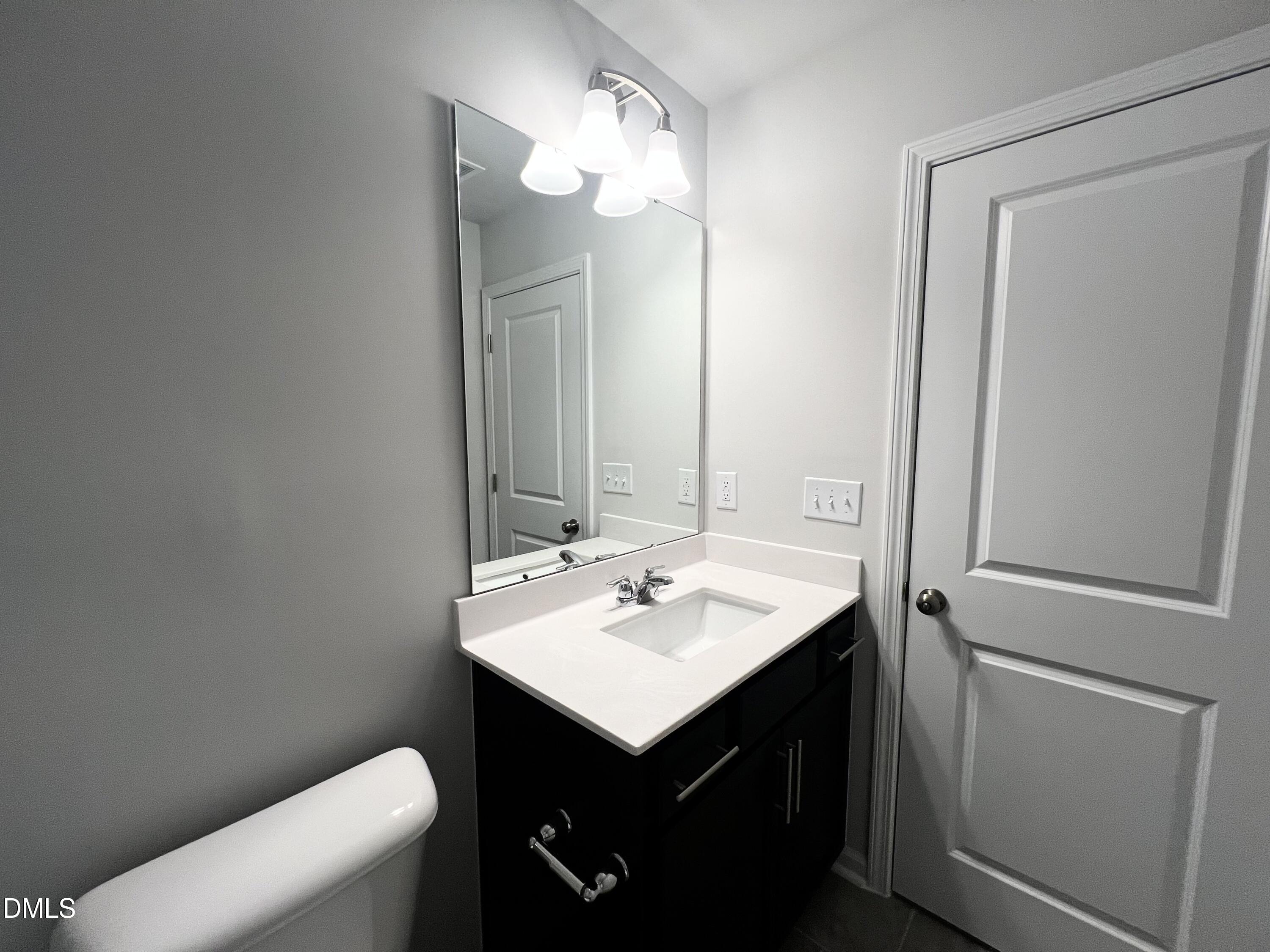 2533 Chert Lane Raleigh, NC 27610 - Photo 5 of 28 IMG_5254