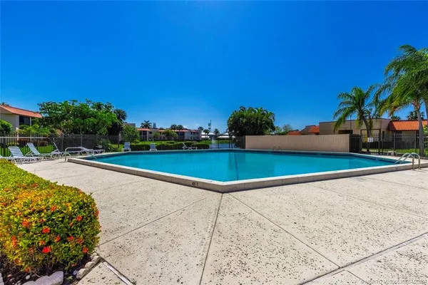 $215,000 | 1943 Northeast Collins Circle, Unit 50, Jensen Beach, FL 34957