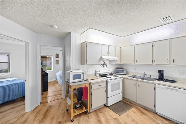 $215,000 | 1943 Northeast Collins Circle, Unit 50, Jensen Beach, FL 34957
