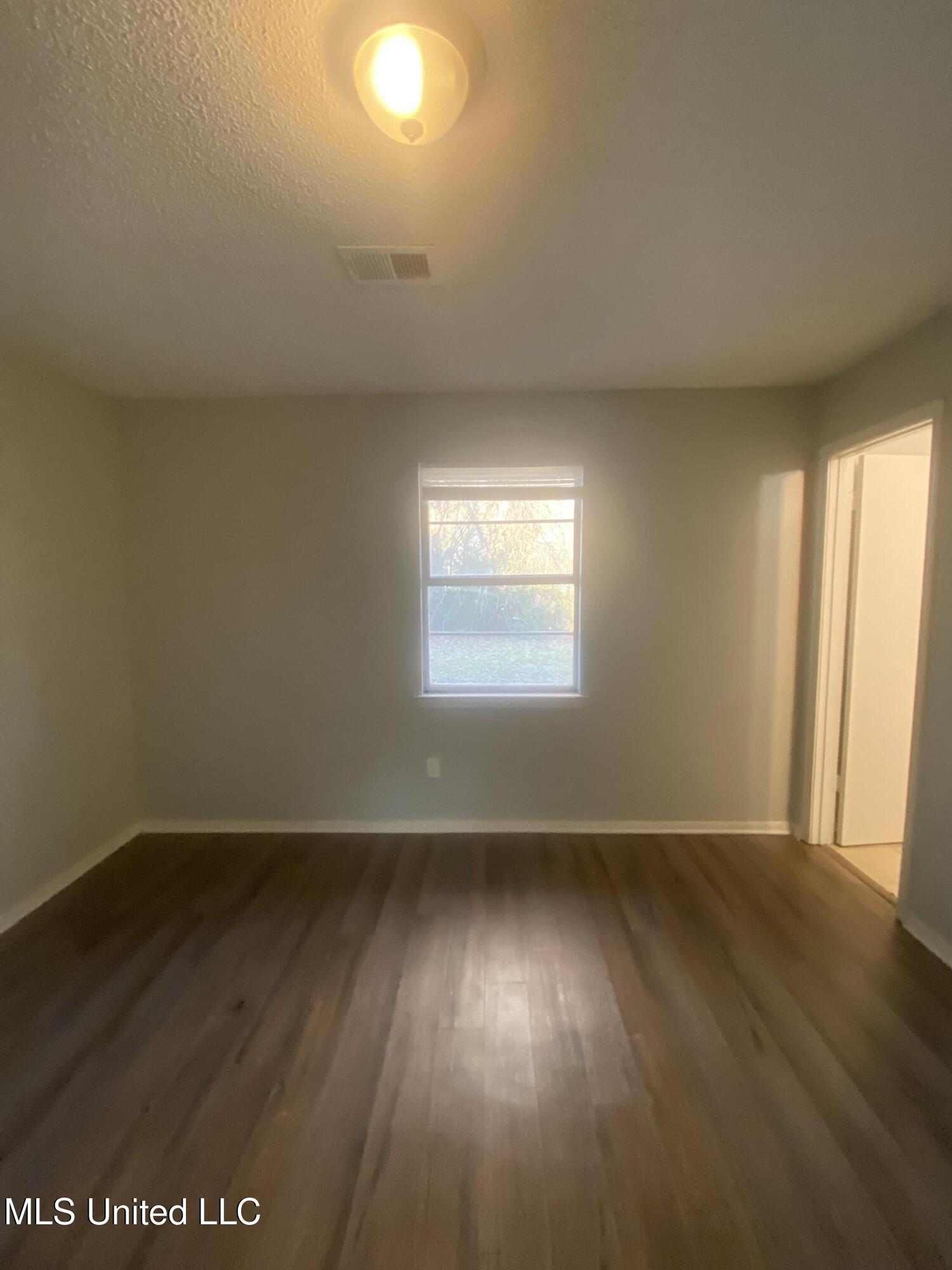 6460 Yorkshire Road Horn Lake, MS 38637 - Photo 12 of 27 IMG_7938