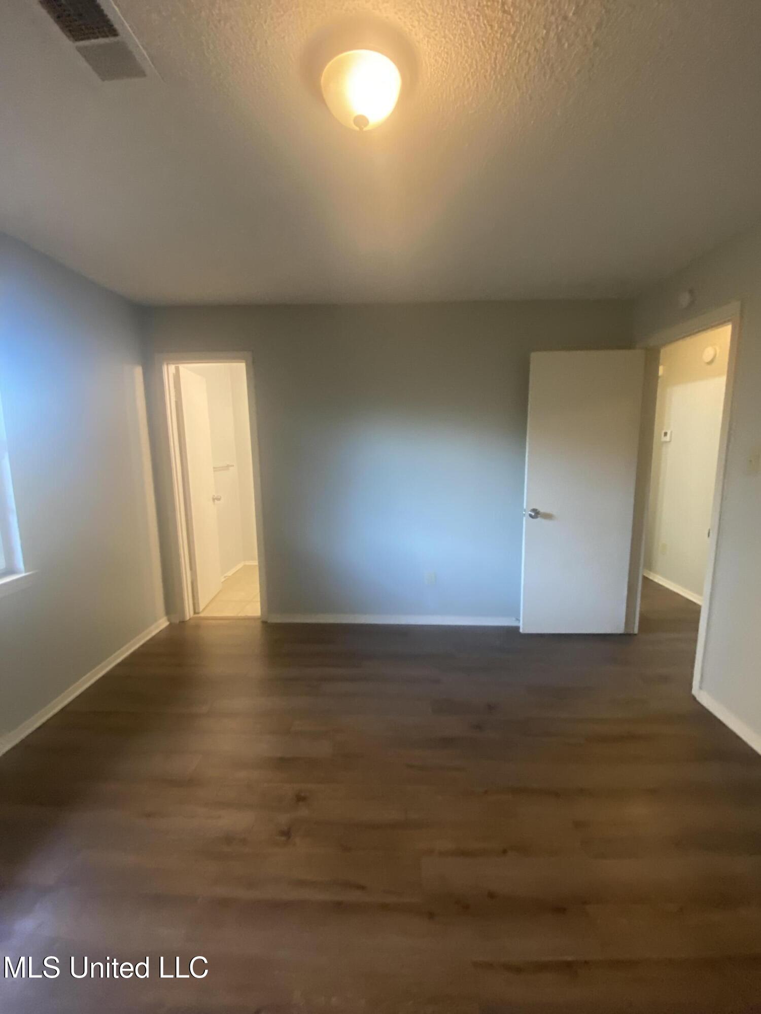 6460 Yorkshire Road Horn Lake, MS 38637 - Photo 13 of 27 IMG_7939