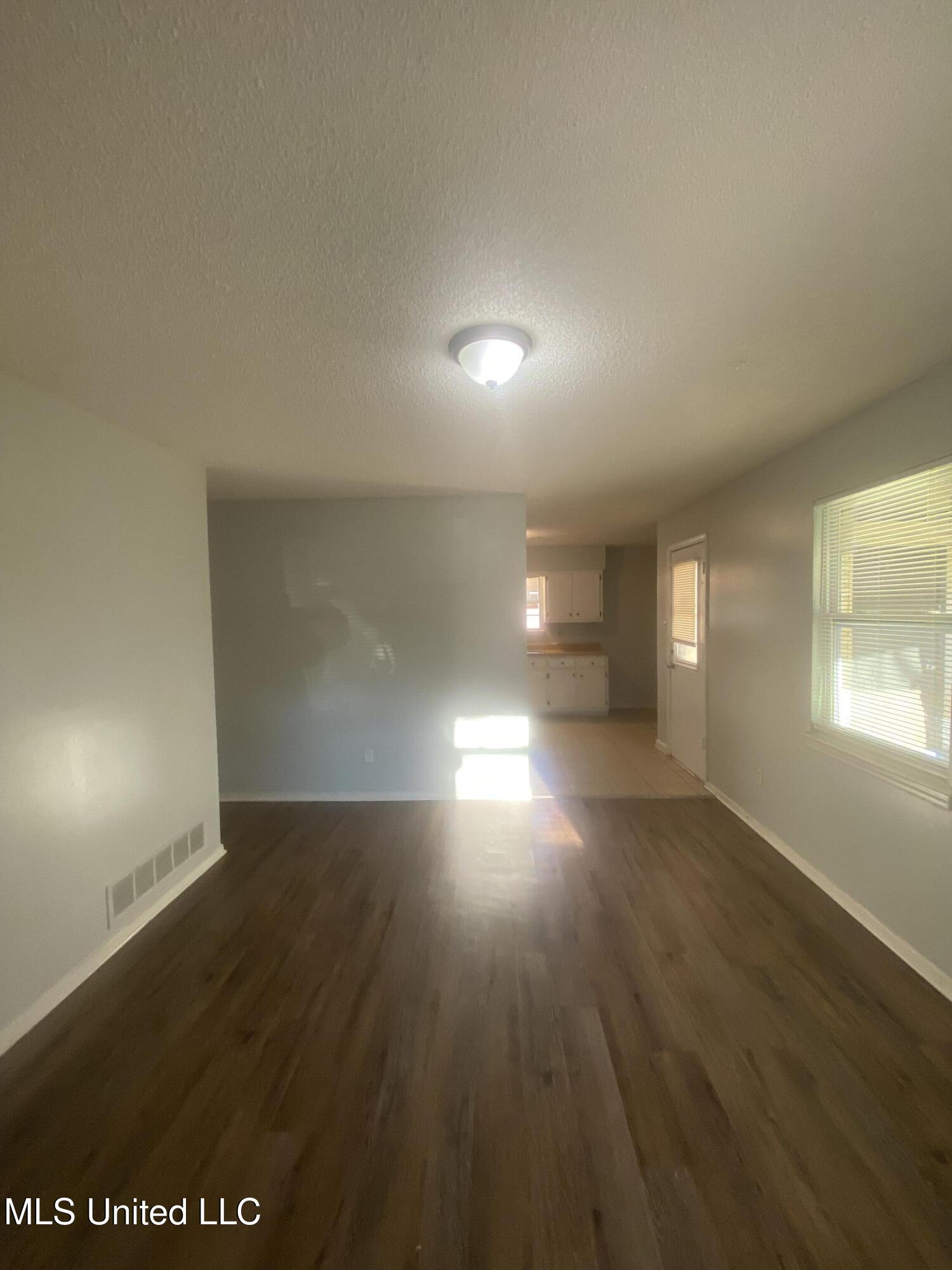 6460 Yorkshire Road Horn Lake, MS 38637 - Photo 19 of 27 IMG_7925