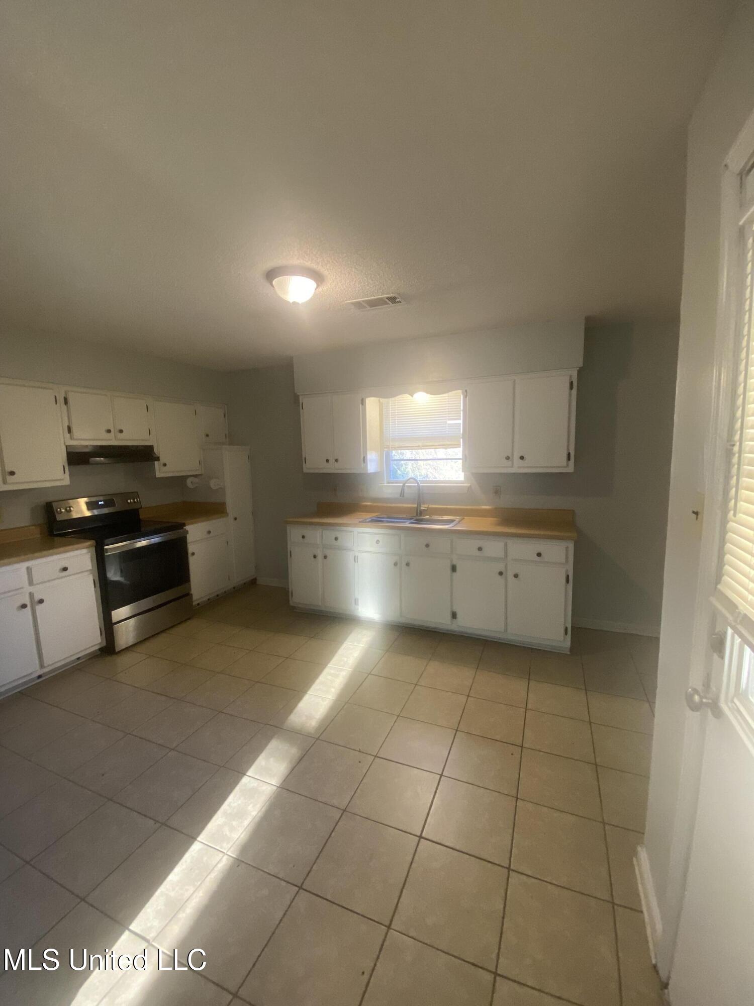 6460 Yorkshire Road Horn Lake, MS 38637 - Photo 22 of 27 IMG_7928