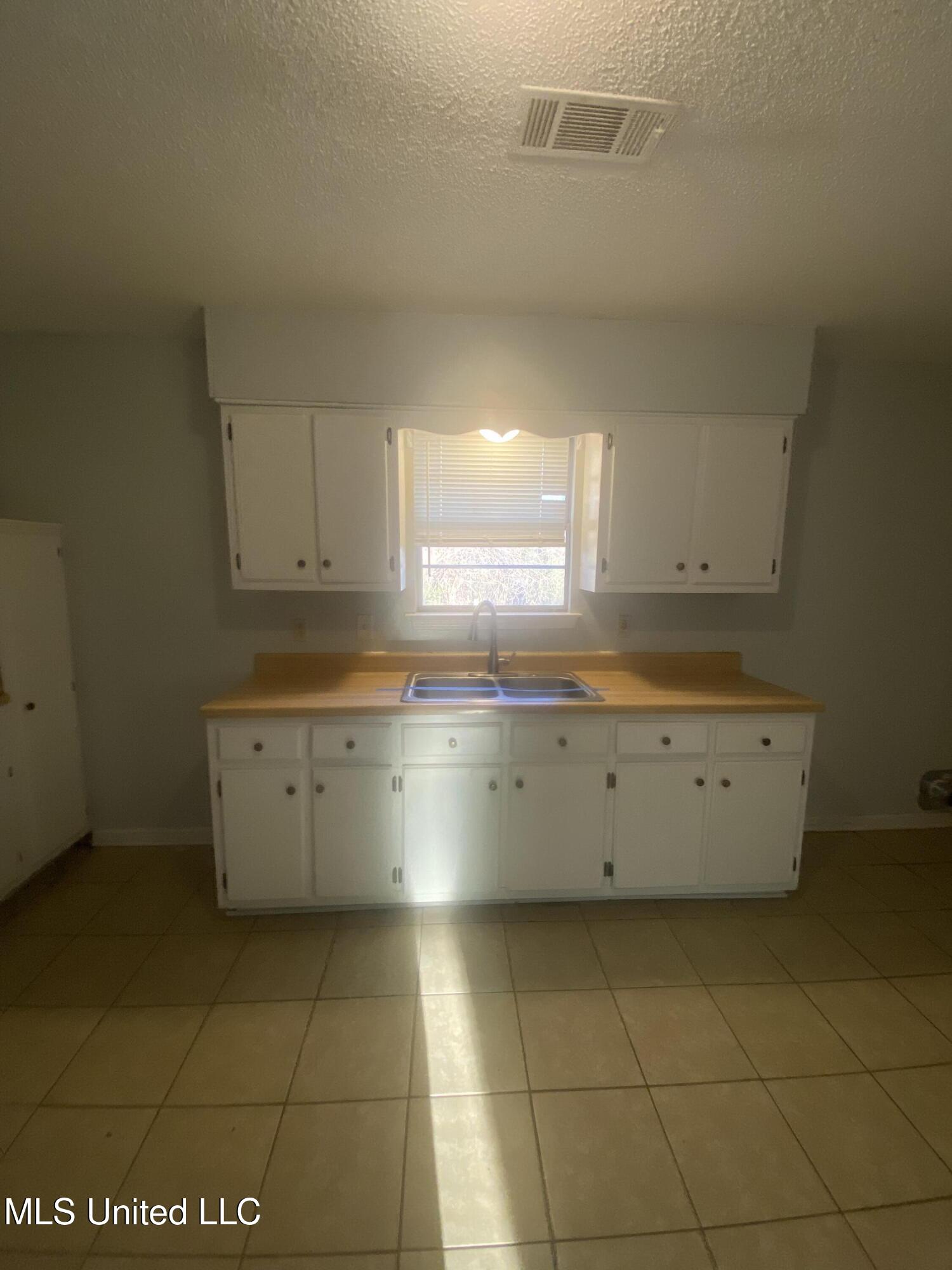 6460 Yorkshire Road Horn Lake, MS 38637 - Photo 24 of 27 IMG_7930