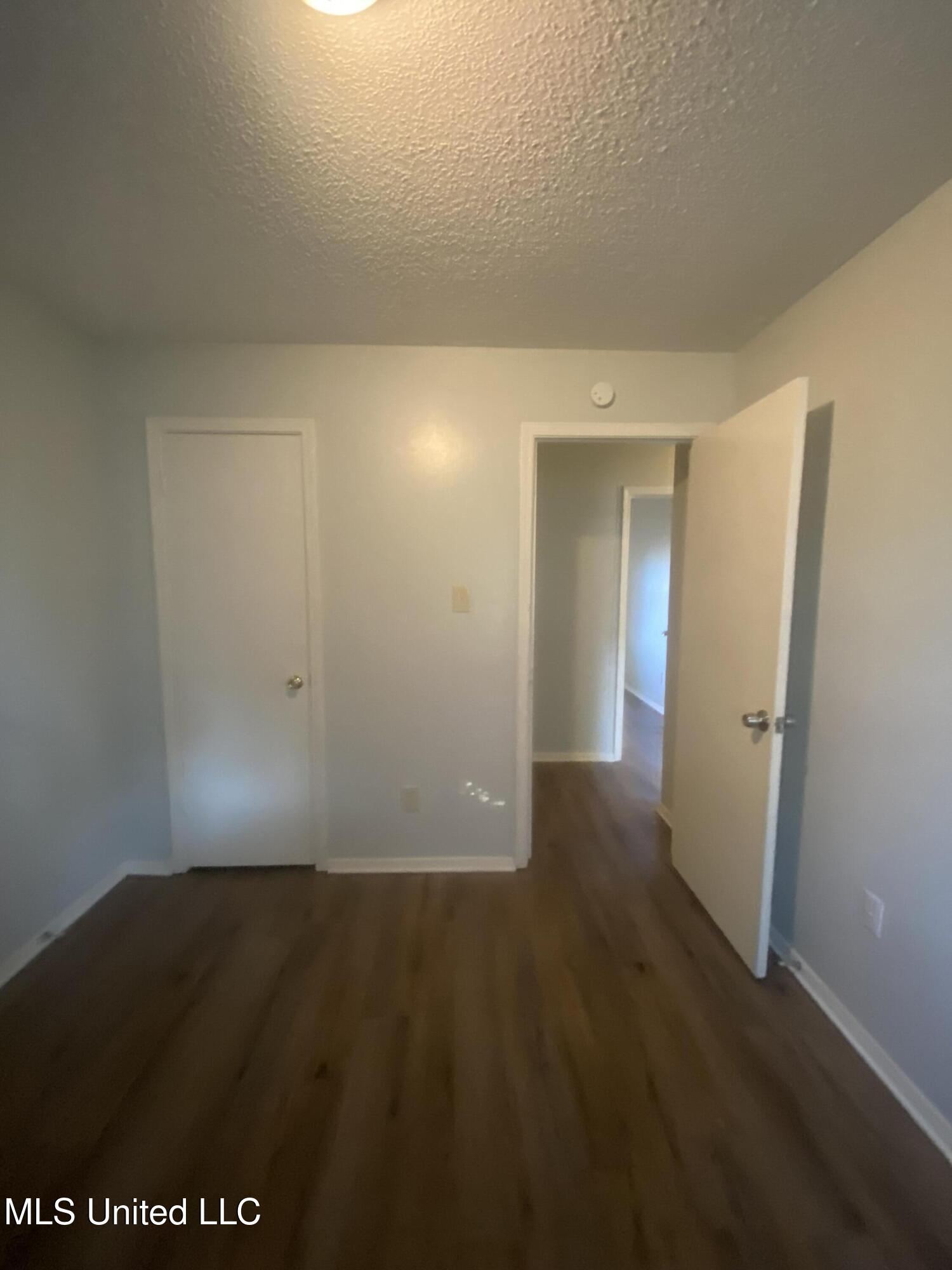 6460 Yorkshire Road Horn Lake, MS 38637 - Photo 4 of 27 IMG_7946