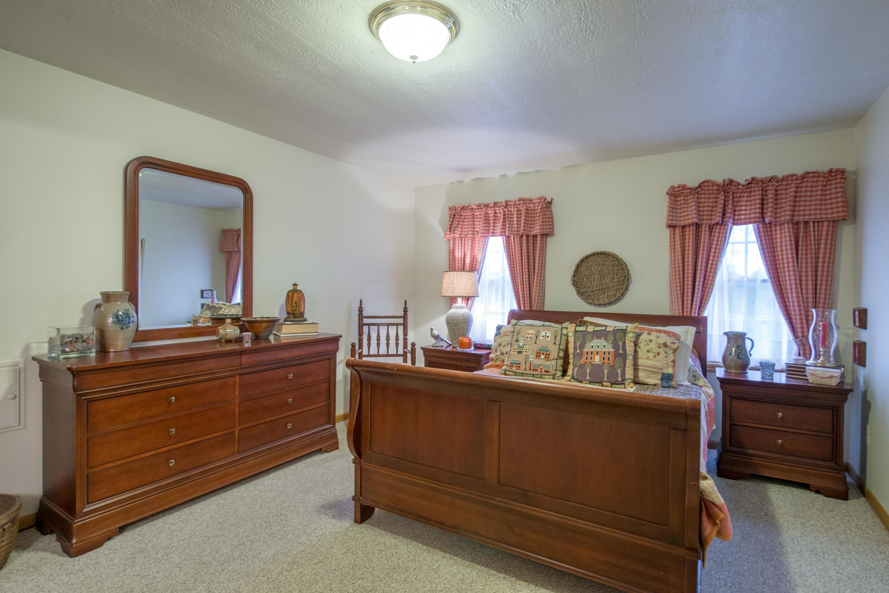 7265 Davis Road Hilliard, OH 43026 - Photo 14 of 41 Gallery Image 14