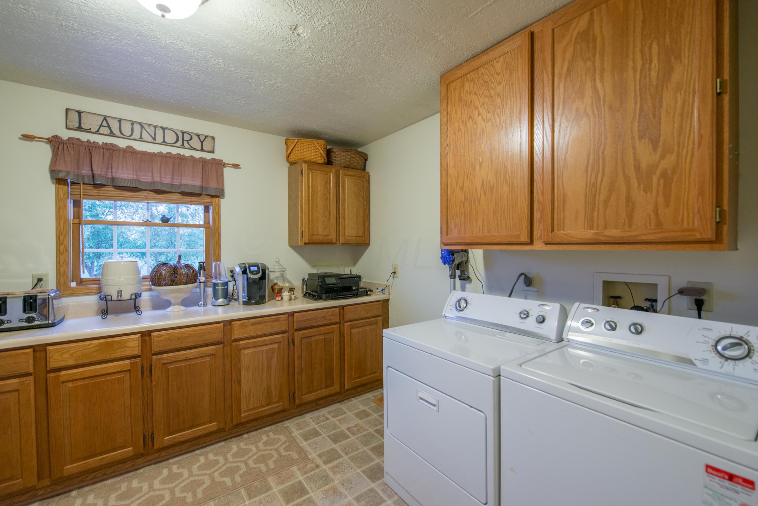 7265 Davis Road Hilliard, OH 43026 - Photo 25 of 41 Gallery Image 25