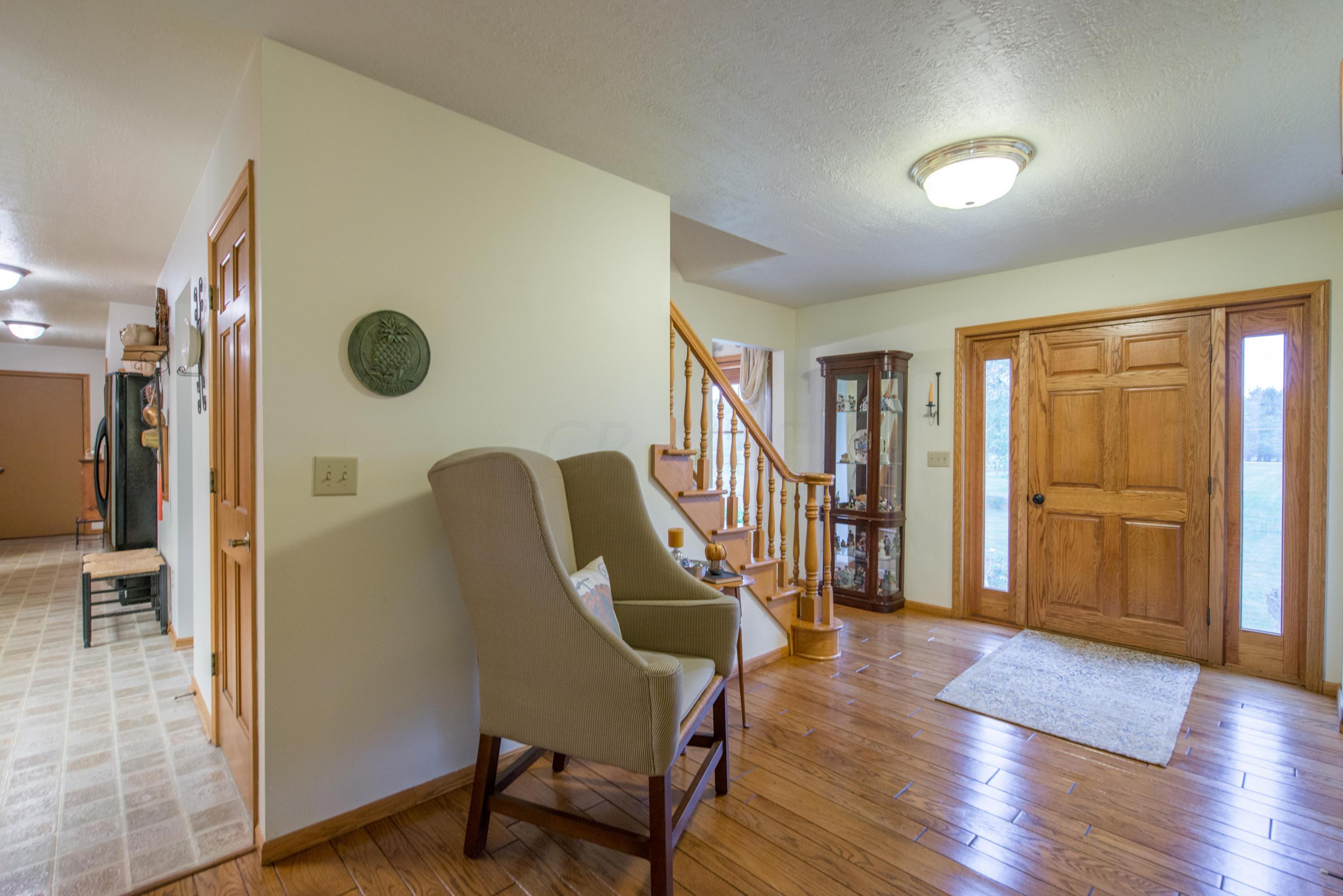 7265 Davis Road Hilliard, OH 43026 - Photo 4 of 41 Gallery Image 4