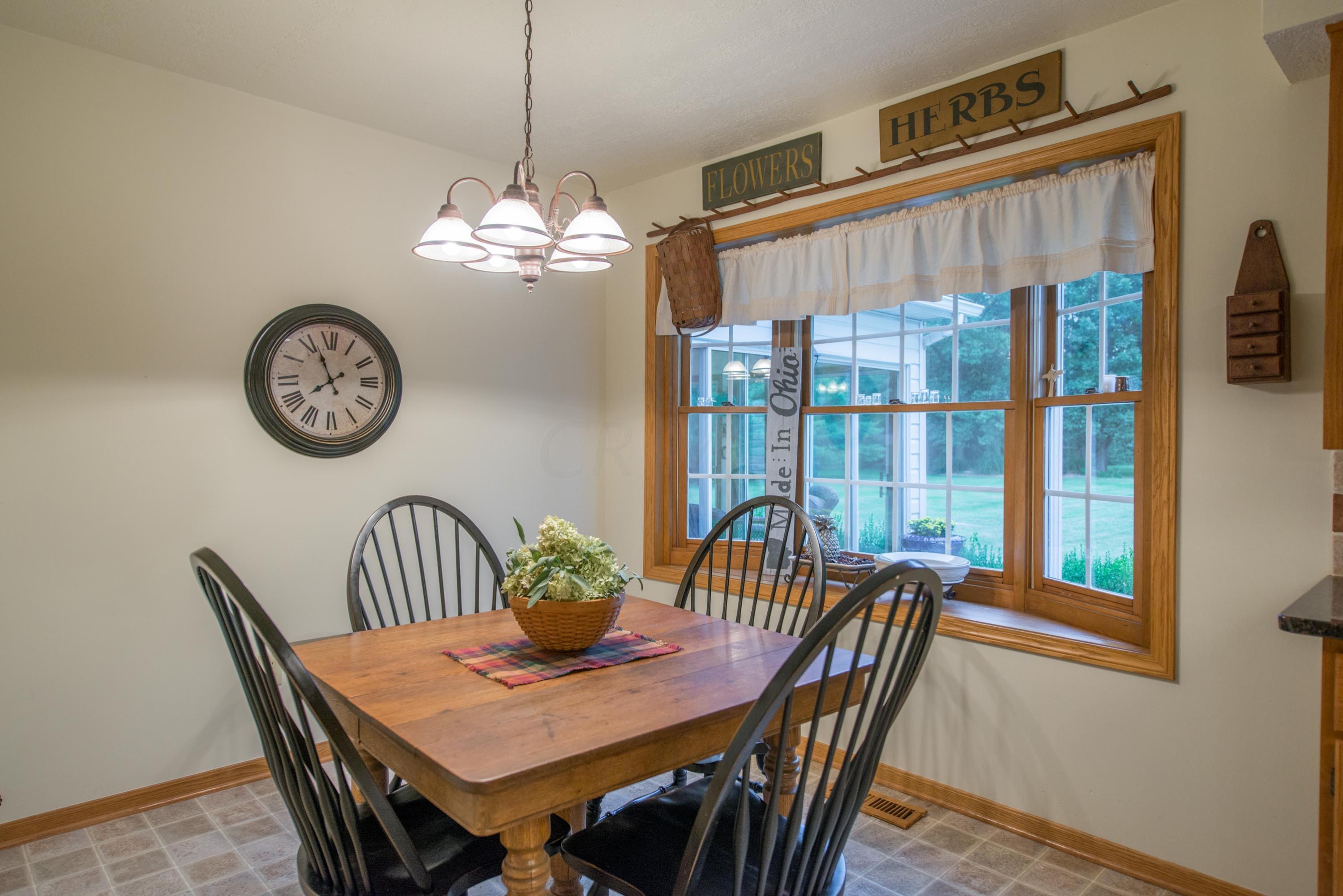7265 Davis Road Hilliard, OH 43026 - Photo 8 of 41 Gallery Image 8