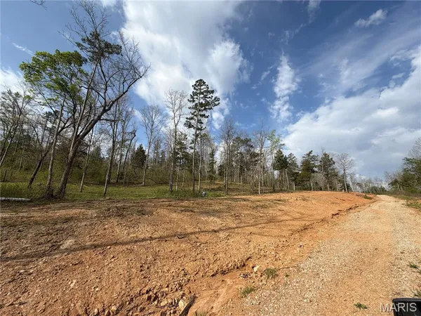 $119,900 | 2 Furnace Creek Road, Potosi, MO 63664