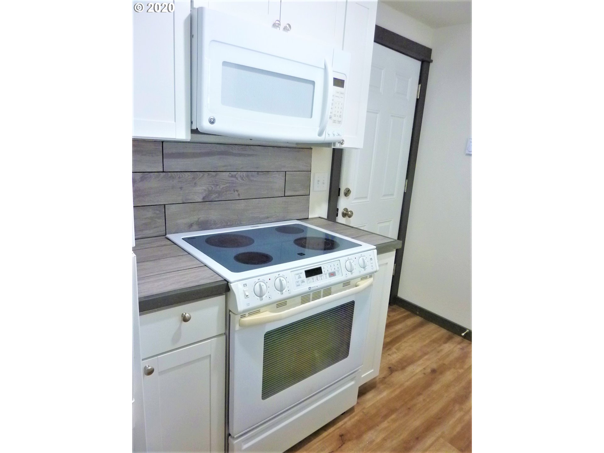 161 U Street Springfield, OR 97477 - Photo 12 of 28