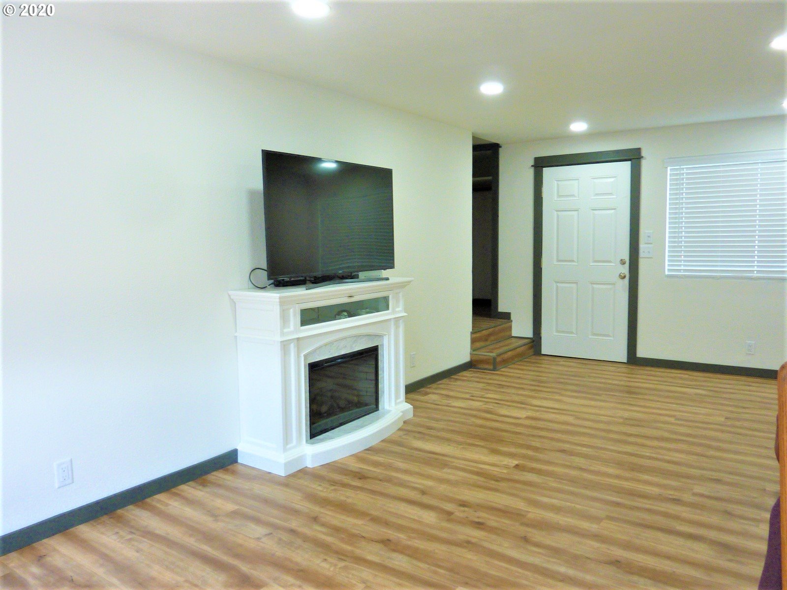 161 U Street Springfield, OR 97477 - Photo 5 of 28
