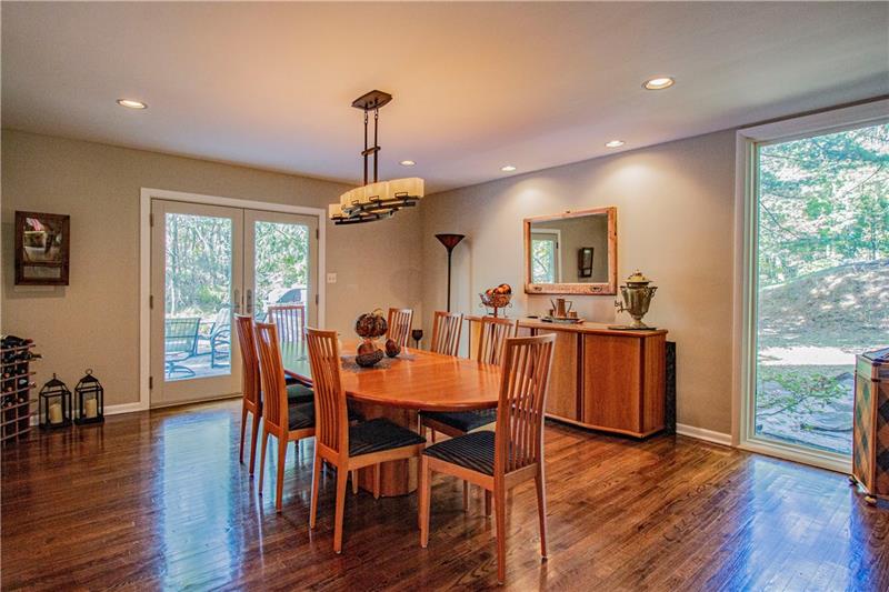 117 Riding Trail Lane Pittsburgh, PA 15215 - Photo 5 of 22 Gallery Image 5