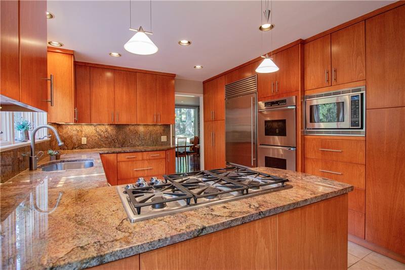 117 Riding Trail Lane Pittsburgh, PA 15215 - Photo 8 of 22 Gallery Image 8