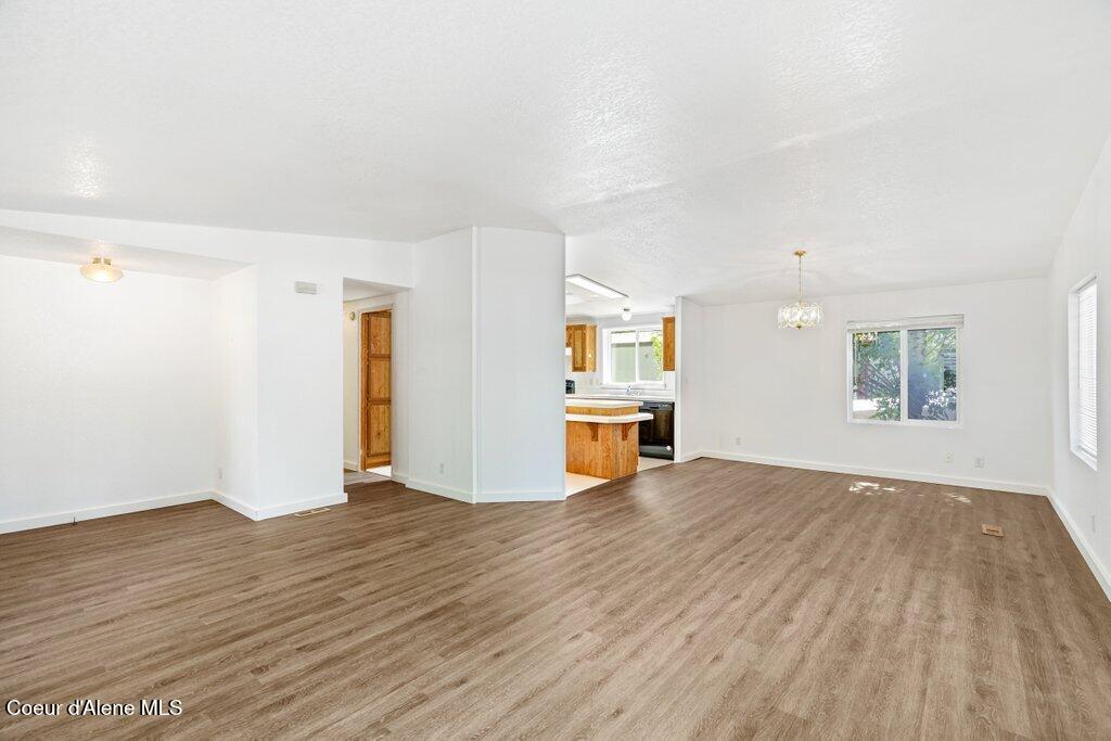 122 East Walrose Loop Hayden, ID 83835 - Photo 3 of 20 010-122Walroseloop-Hayden-83835-SMALL