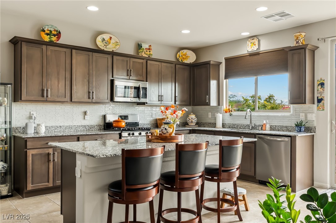2061 Alki Beach Avenue Laughlin, NV 89029 - Photo 15 of 62