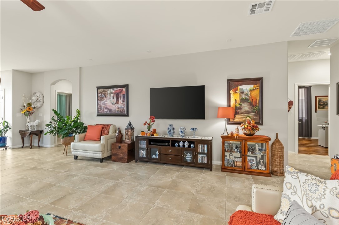 2061 Alki Beach Avenue Laughlin, NV 89029 - Photo 9 of 62