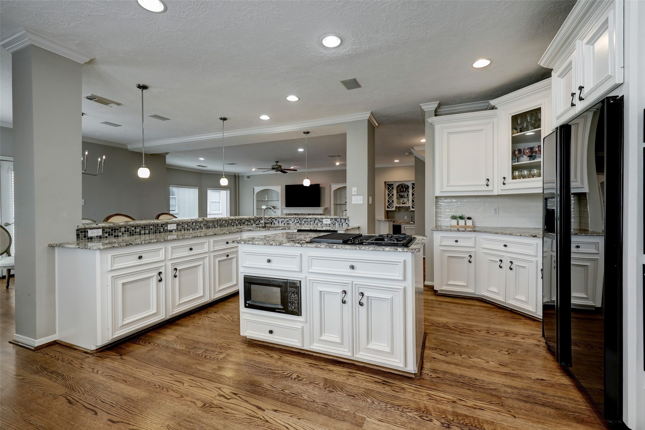 5809 Feagan Street Houston, TX 77007 - Photo 4 of 23