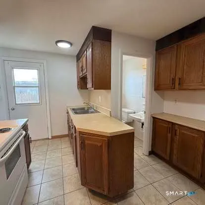 $114,999 | 346 Lebanon Avenue, Unit 3, Colchester, CT 06415