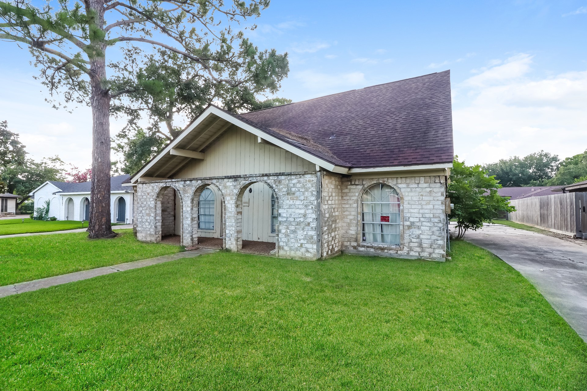 10511 Sagepine Lane Houston, TX 77089 - Photo 2 of 32