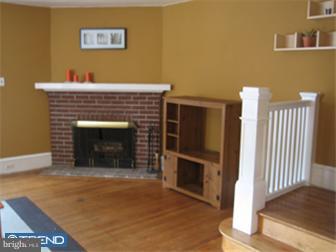 308 Oak Road Glenside, PA 19038 - Photo 5 of 12 Gallery Image 5