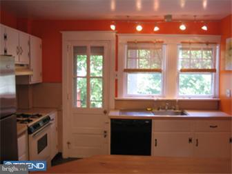 308 Oak Road Glenside, PA 19038 - Photo 8 of 12 Gallery Image 8