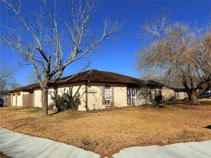 $260,000 | 2112 Rose Road, Pearland, TX 77581