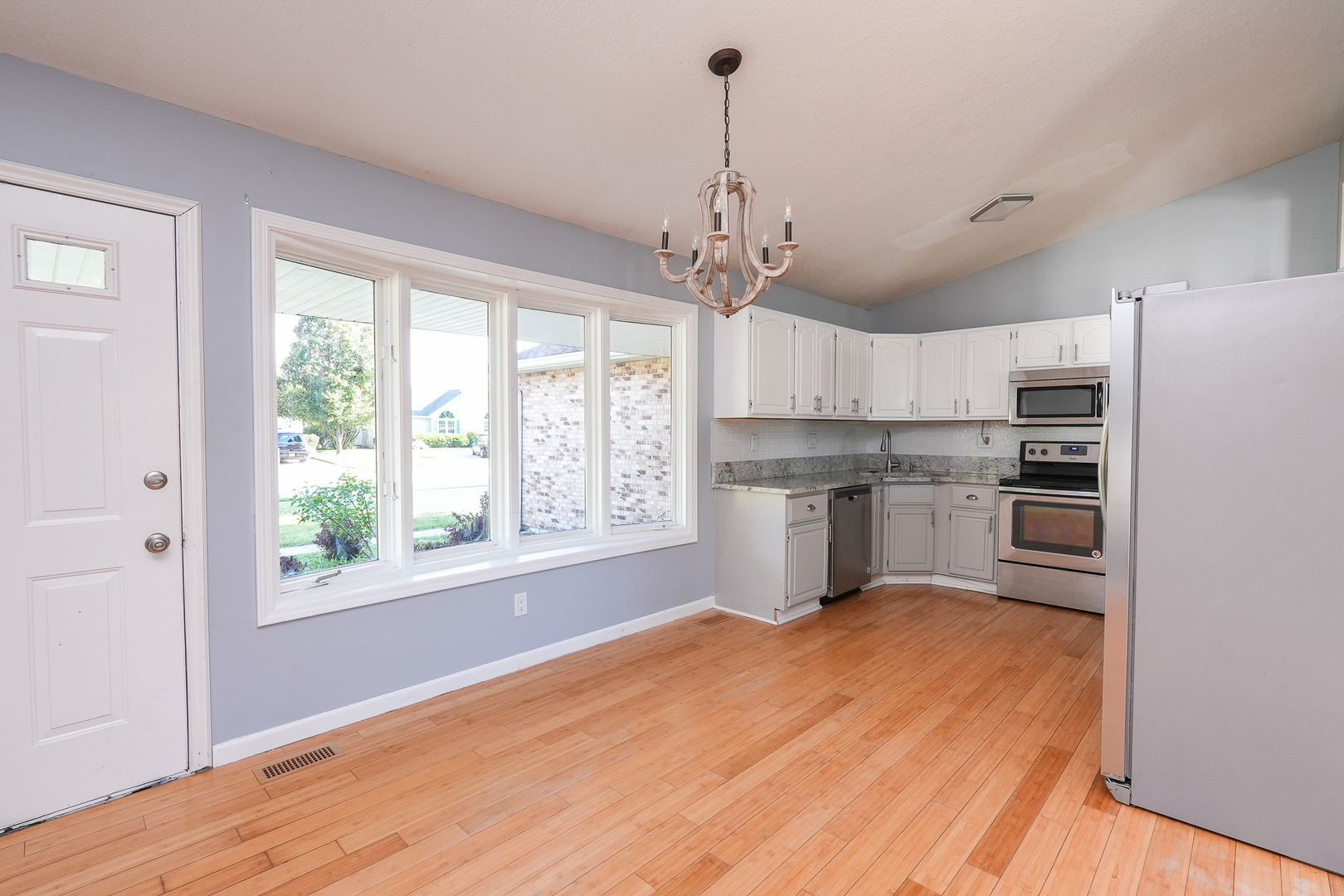 447 Water Tower Road South Manteno, IL 60950 - Photo 4 of 29 Gallery Image 4