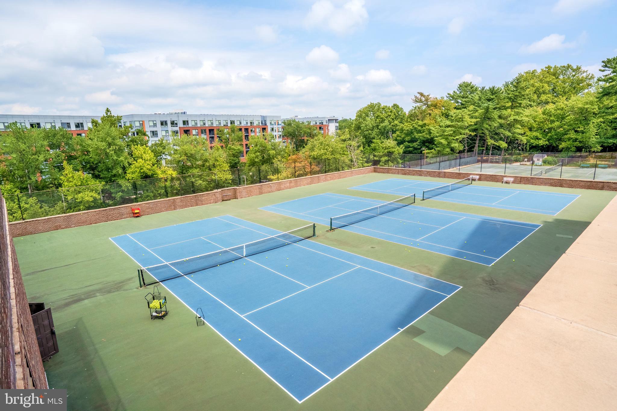 1800 Old Meadow Road, Unit 218 McLean, VA 22102 - Photo 41 of 57 OneLife Fitness Club's Tennis Courts
