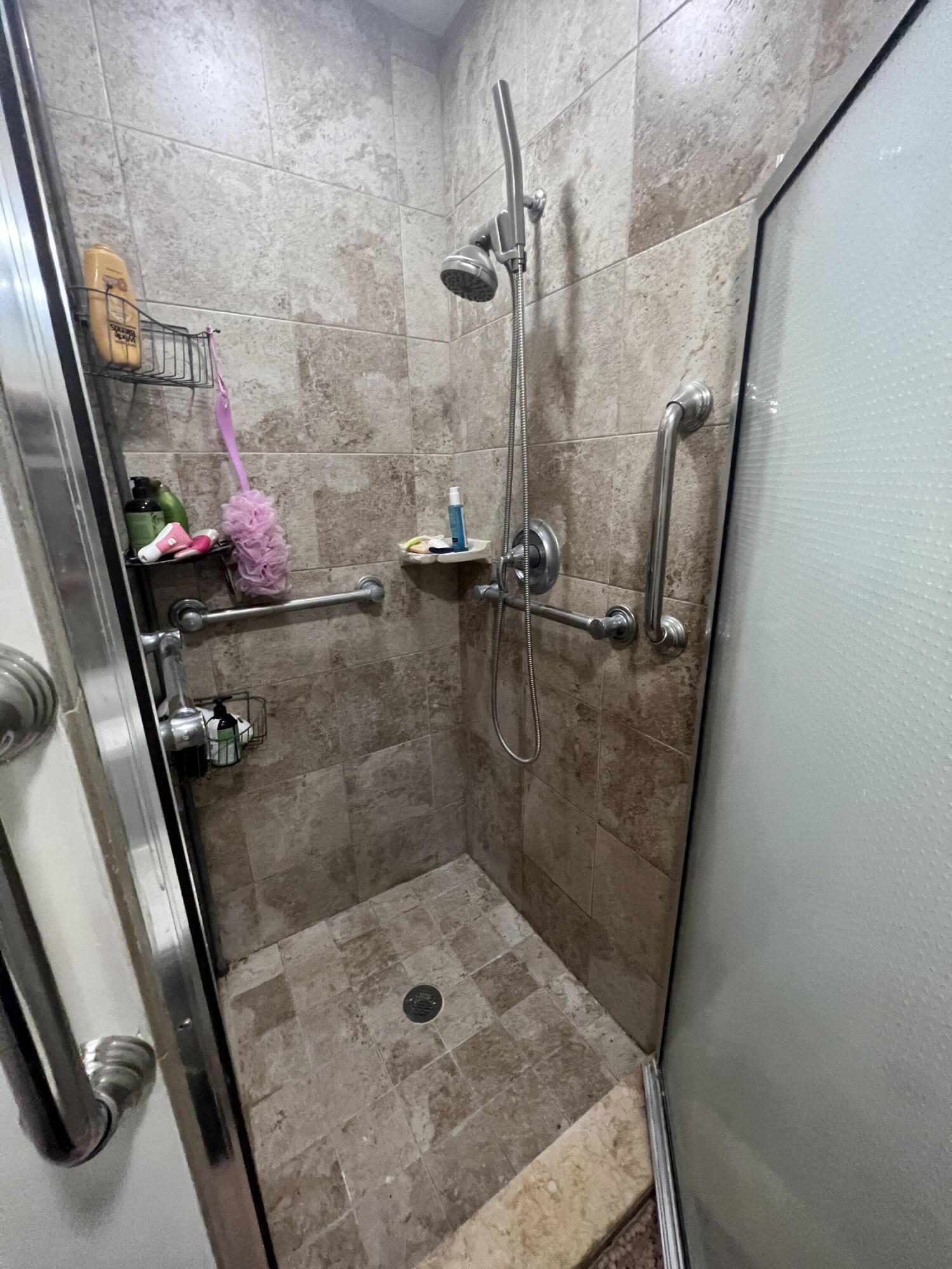 652 Flanders North Delray Beach, FL 33484 - Photo 20 of 27