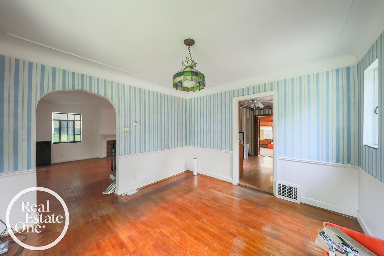 301 Kerby Road Grosse Pointe Farms, MI 48236 - Photo 6 of 23