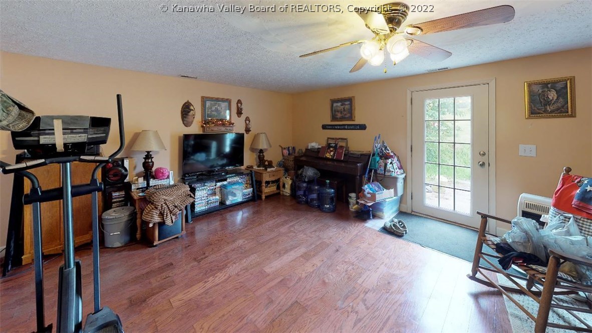 3931 Point Pleasant Road Ravenswood, WV 26164 - Photo 11 of 26 Gallery Image 11