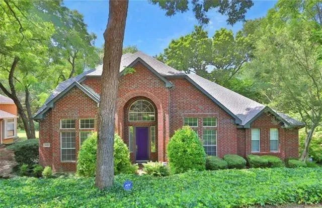 $455,000 | 1501 Wyndmere Drive, DeSoto, TX 75115