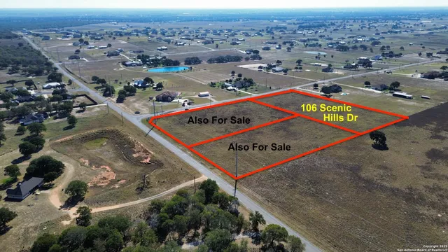 a bathroom with a tub