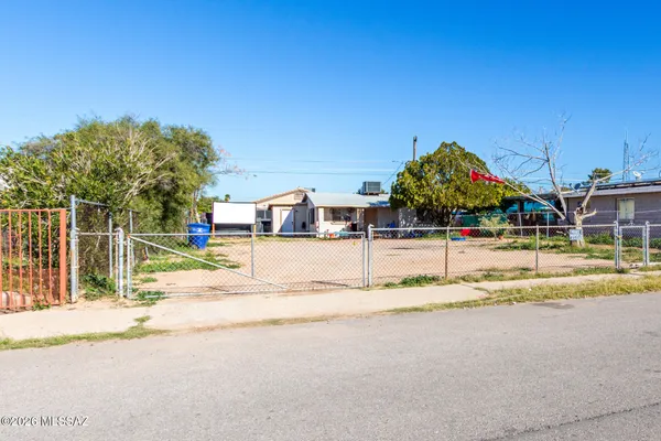 $179,900 | 244 West Missouri Street, Tucson, AZ 85714