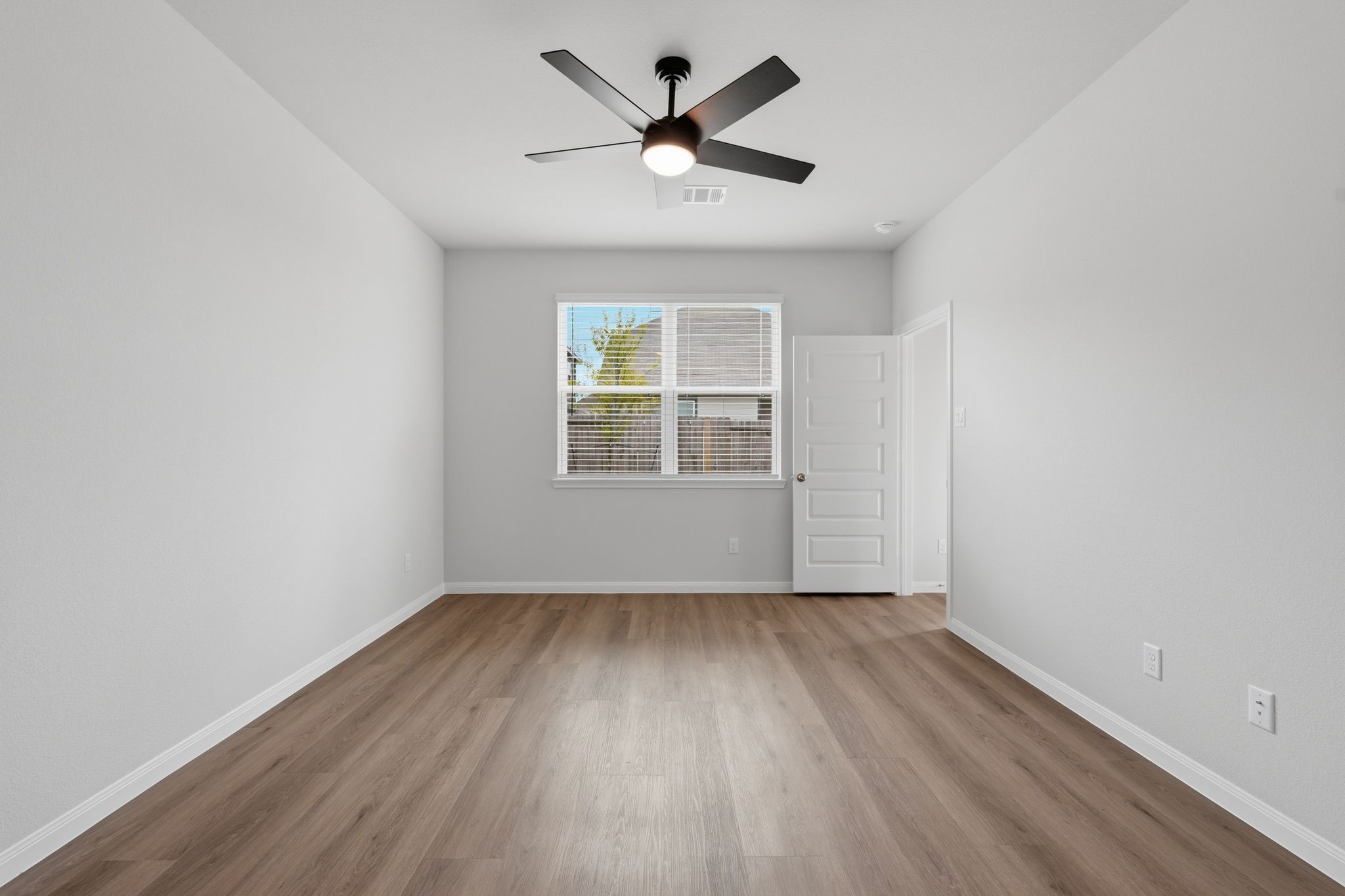 1360 Mount Blanc Path Conroe, TX 77301 - Photo 36 of 50 Gallery Image 36