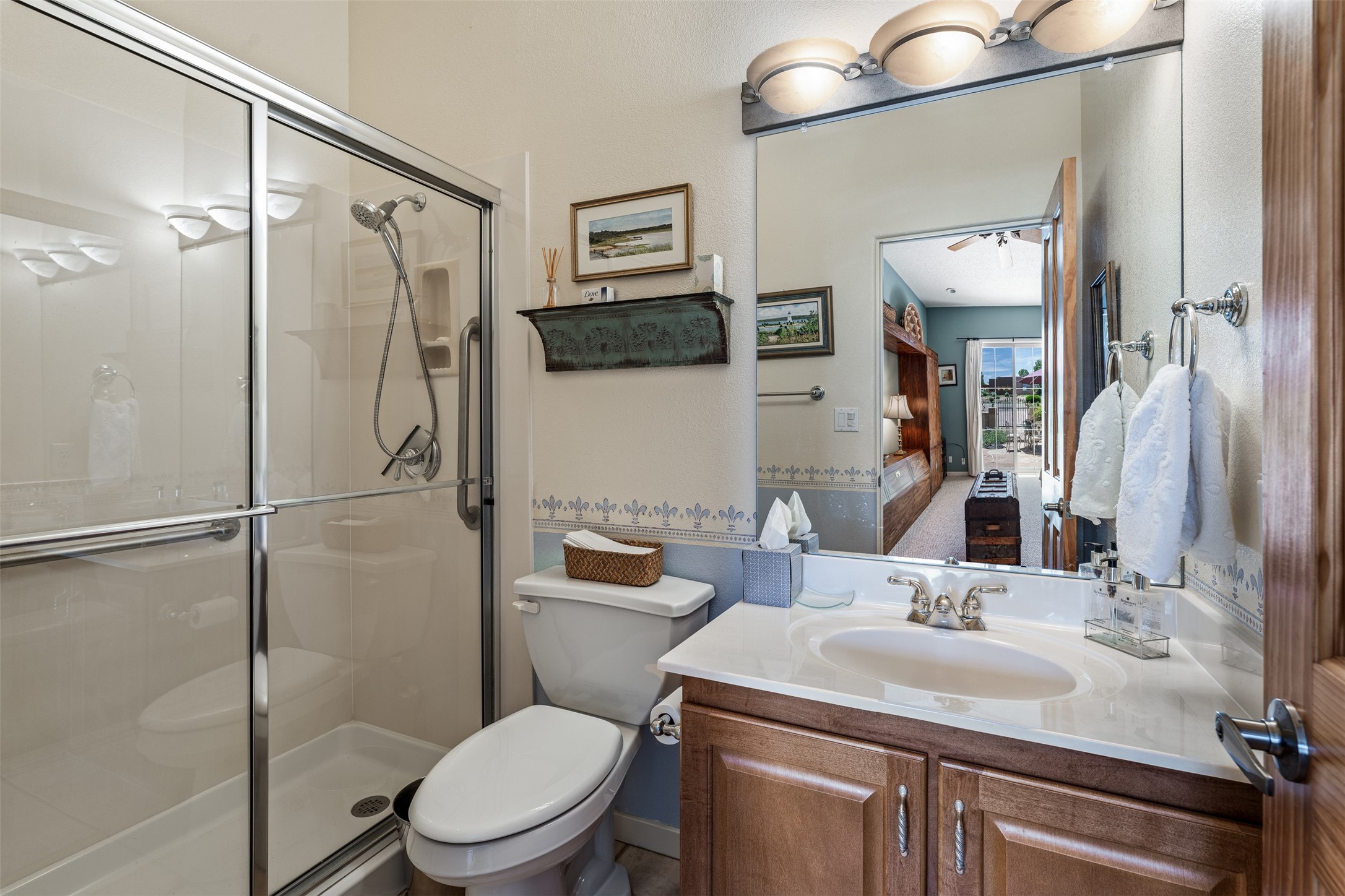 79 East Chili Line Road Santa Fe, NM 87508 - Photo 36 of 46 Bathroom in large fifth bedroom