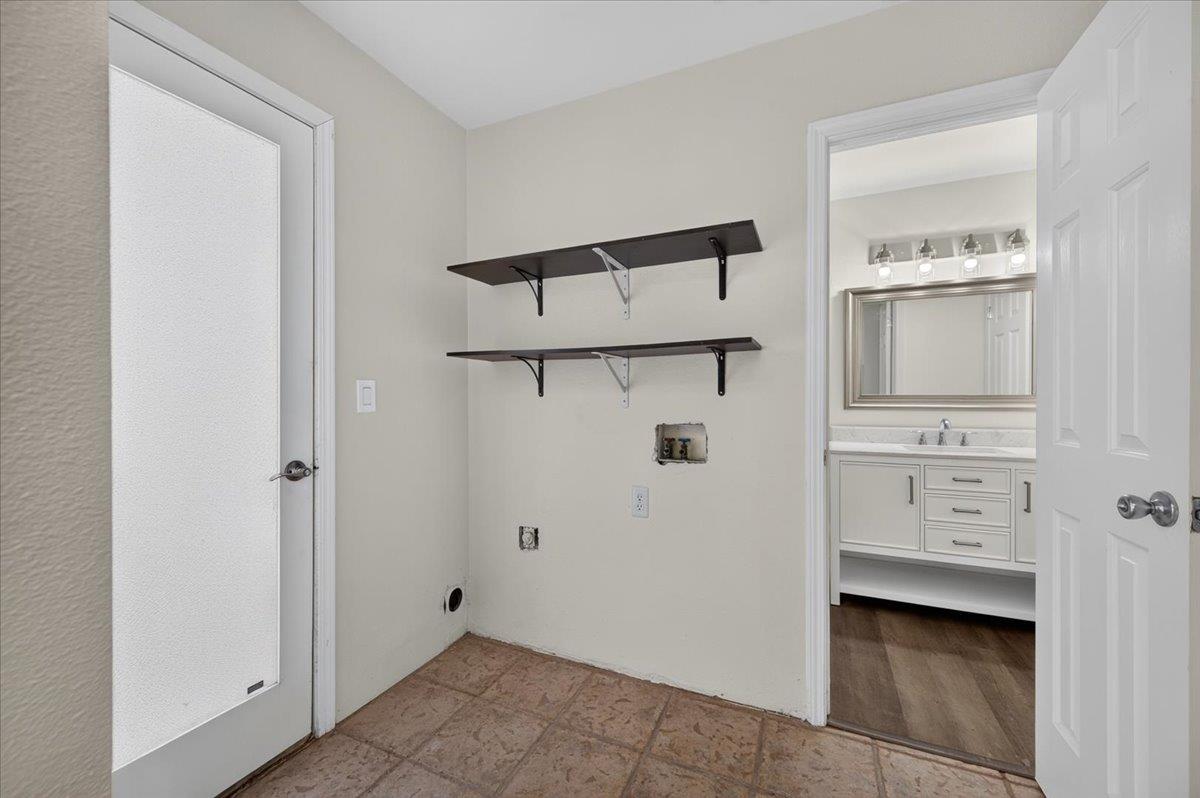 28368 River Rd Way Madera, CA 93636 - Photo 12 of 43 Gallery Image 12