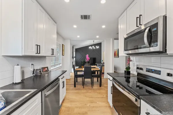 $1,850 | 3322 Stoney Mist, San Antonio, TX 78247