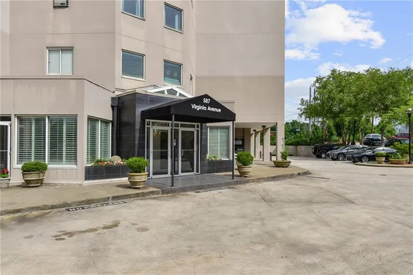 $600,000 | 587 Virginia Avenue Northeast, Unit 1009, Atlanta, GA 30306