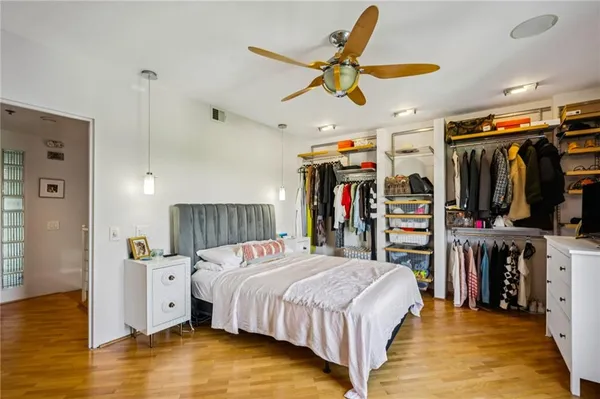$600,000 | 587 Virginia Avenue Northeast, Unit 1009, Atlanta, GA 30306