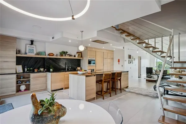 $600,000 | 587 Virginia Avenue Northeast, Unit 1009, Atlanta, GA 30306