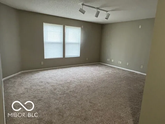 $1,795 | 912 Saraina Road, Shelbyville, IN 46176