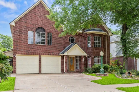 $299,900 | 330 Welford Lane, Highlands, TX 77562