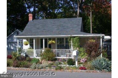 320 Oakwood Road Edgewater, MD 21037 - Photo 1 of 1 Exterior (Main)