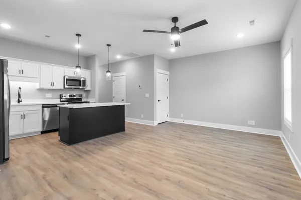 $1,595 | 303 Jonathan Wade Circle, Clarksville, TN 37043