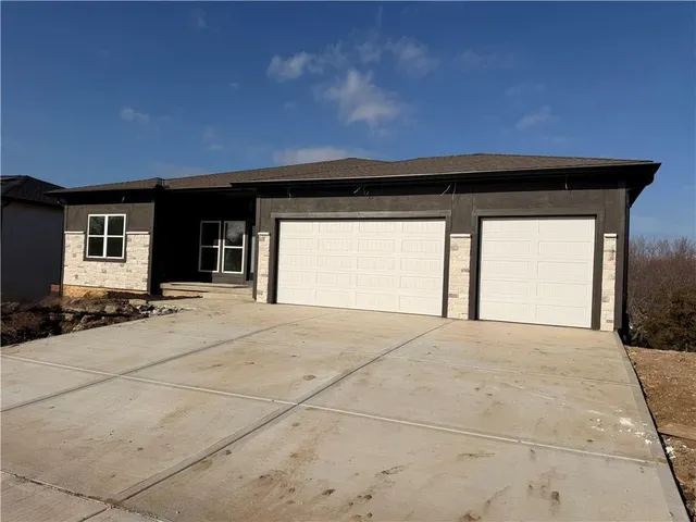 $795,000 | 1412 Northeast Ernest Way, Lee's Summit, MO 64086