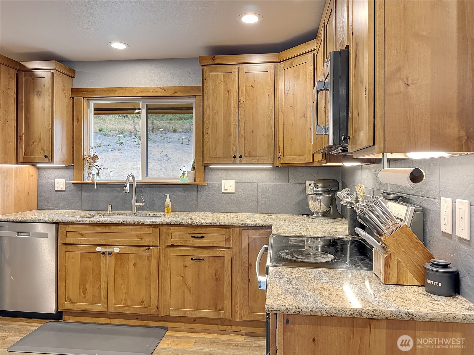 161 Lund Road Cosmopolis, WA 98537 - Photo 8 of 39 Gallery Image 8