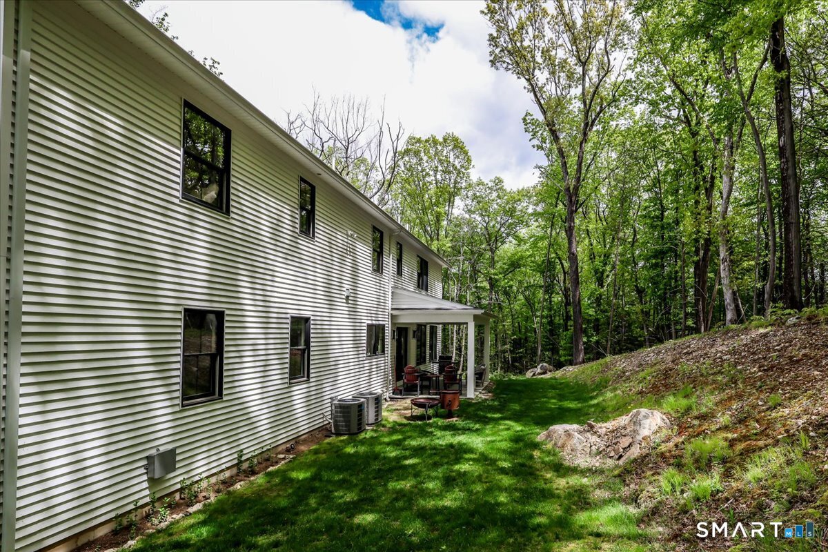 38 Hickory Lane Ridgefield, CT 06877 - Photo 33 of 37