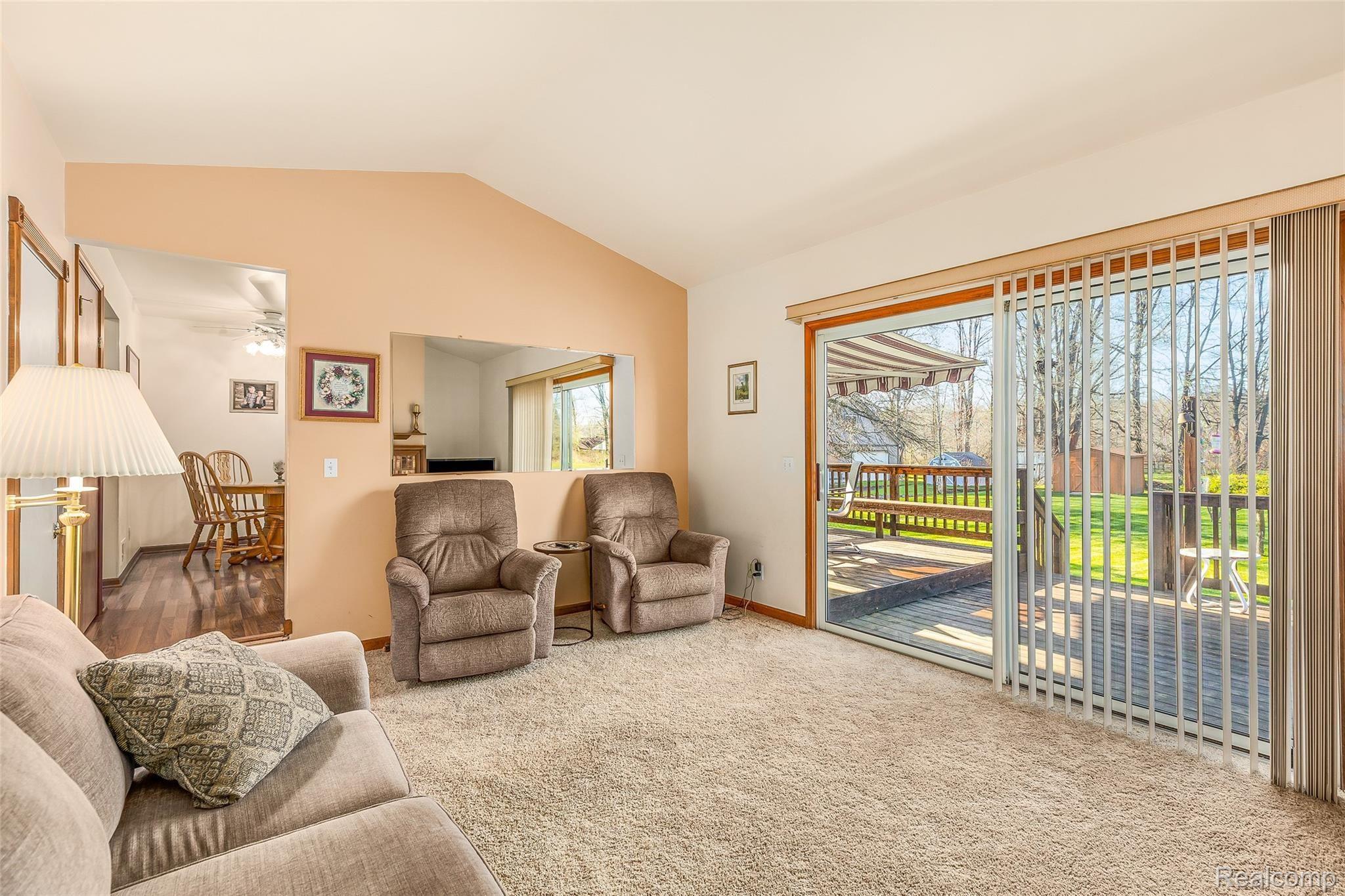 28970 Grix Road New Boston, MI 48164 - Photo 14 of 47 23.Family